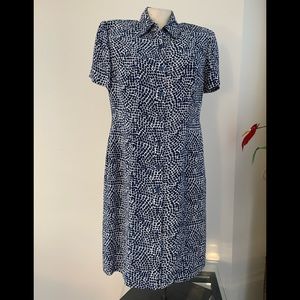 Papell Silk Shirt Dress, size 10P lined, button front. Tailored waist slim fit